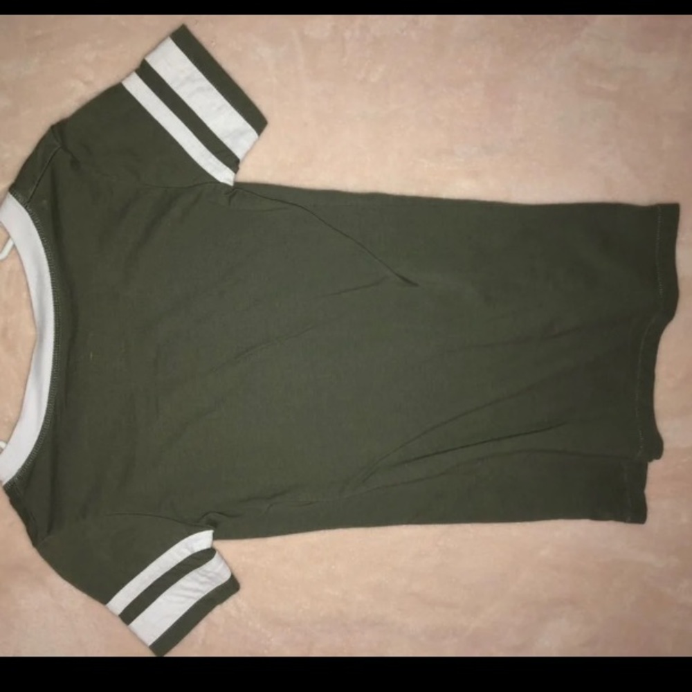 Top - Picture 2 of 2